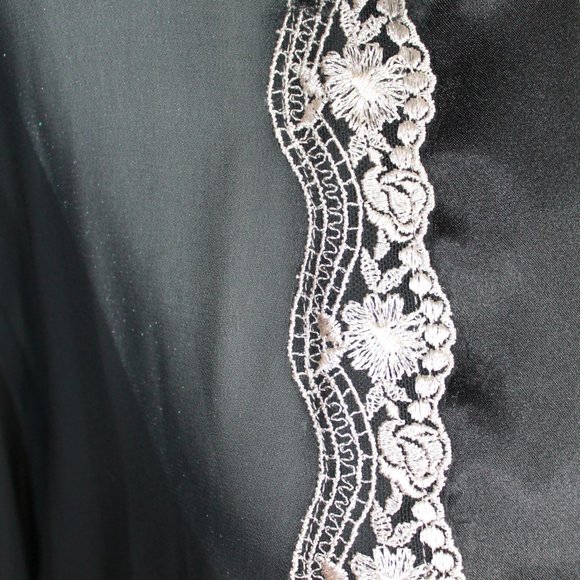 Sheer Lace Robe Duster - Picture 3 of 8